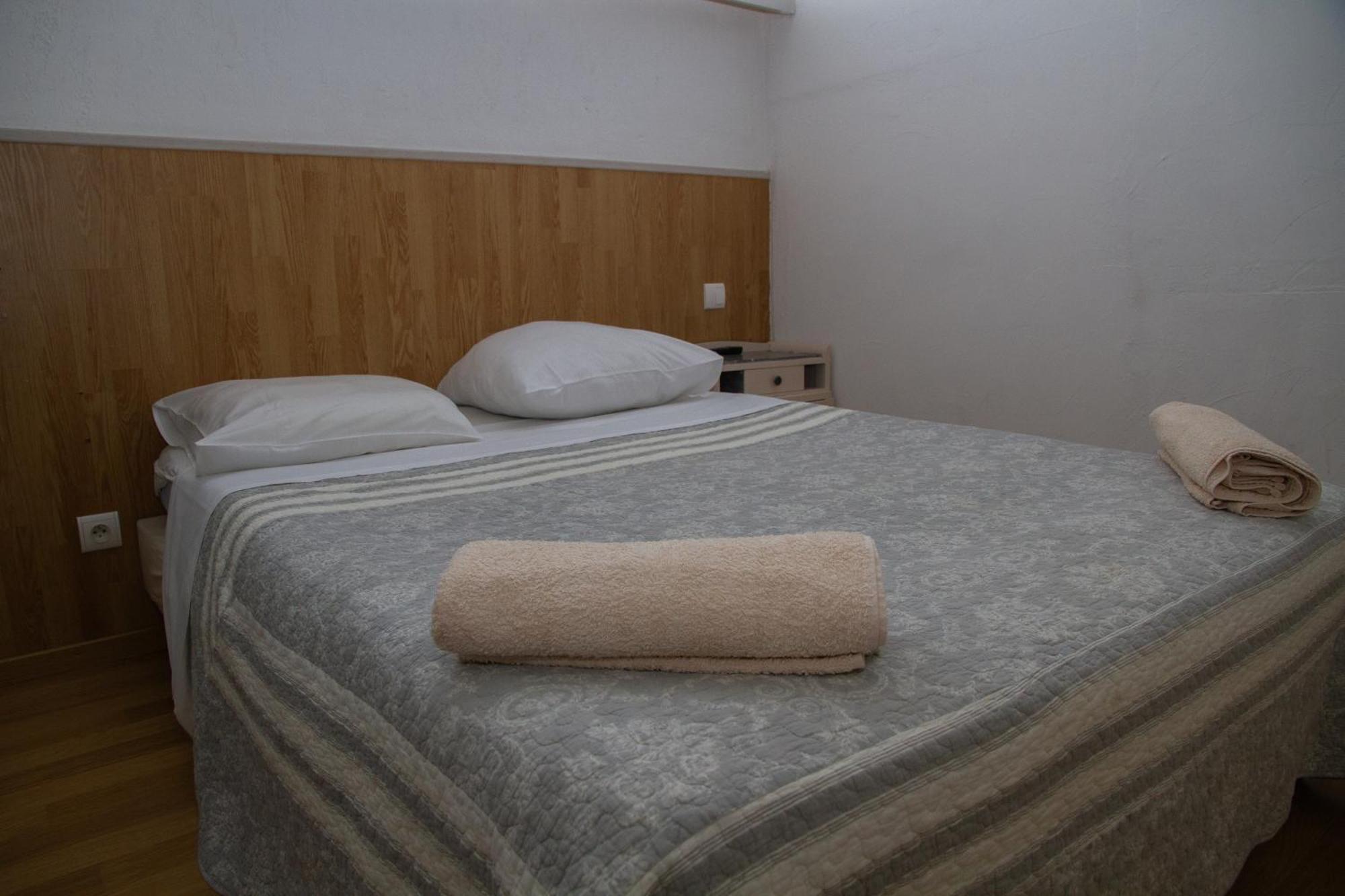 Hotel Durand Le Patio 알레스 외부 사진