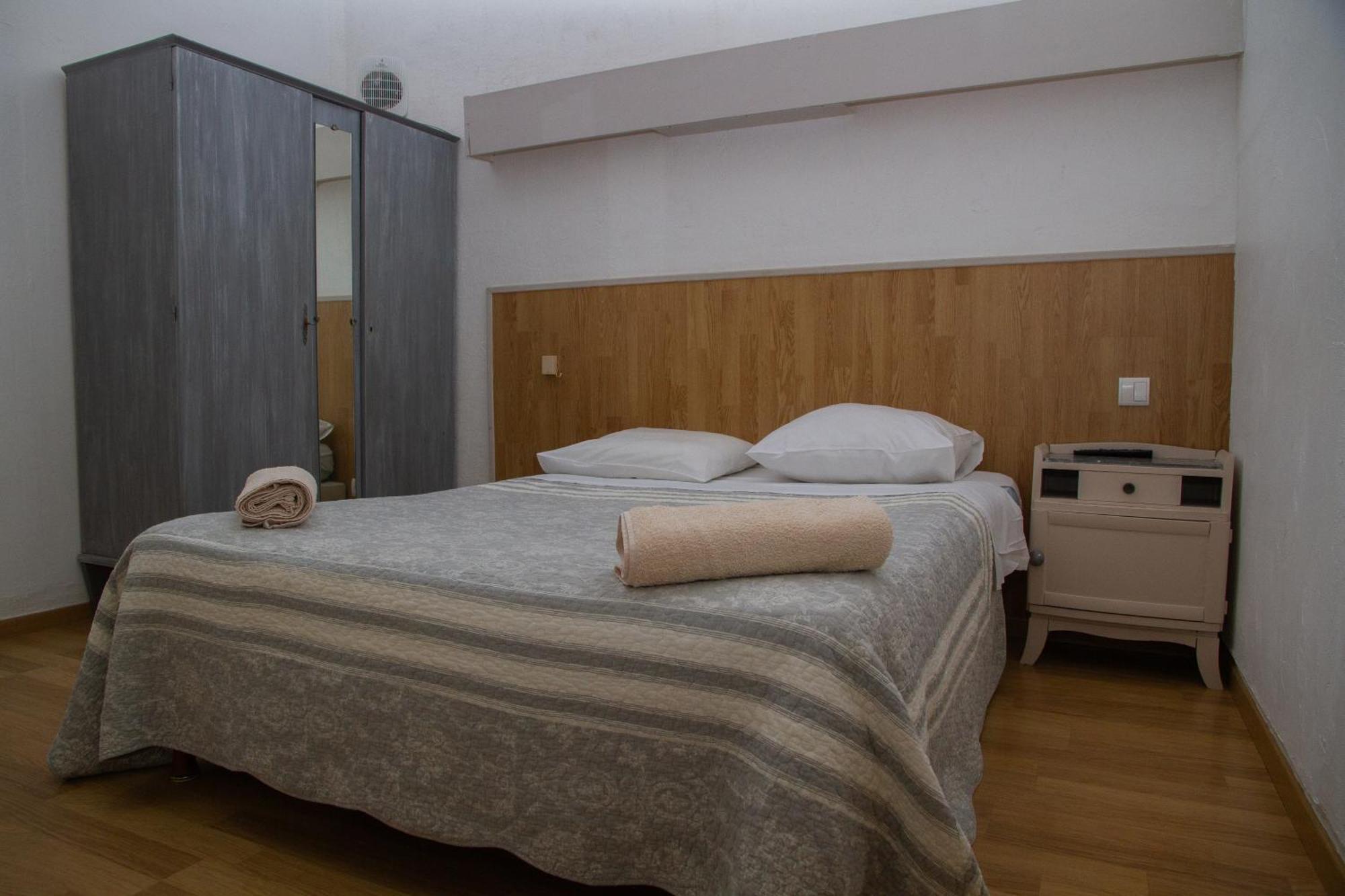 Hotel Durand Le Patio 알레스 외부 사진